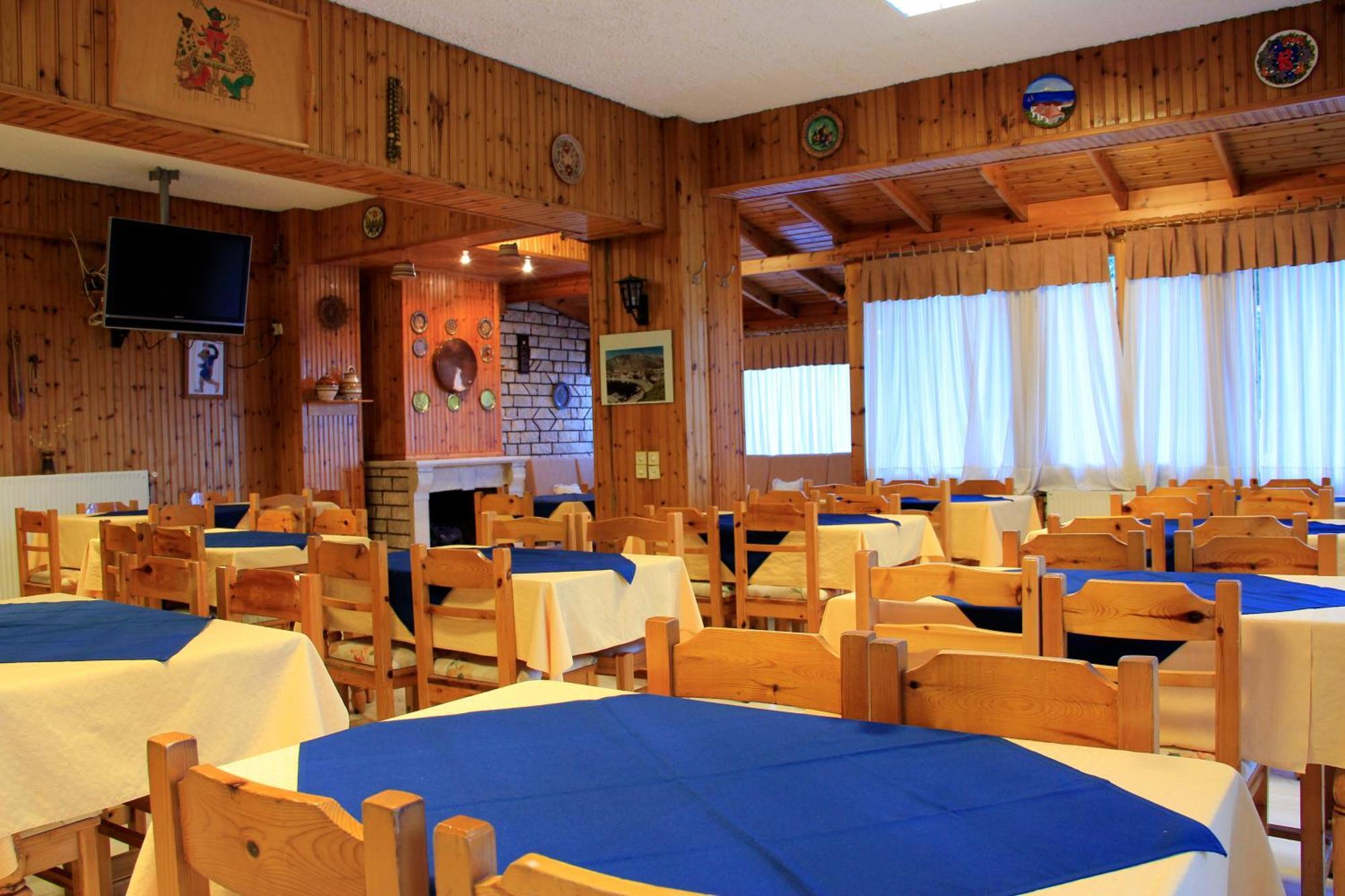 Agioi Pandes Hotel Galaxias מראה חיצוני תמונה