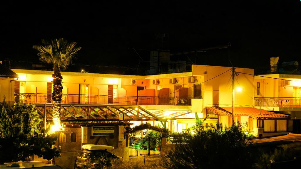Agioi Pandes Hotel Galaxias מראה חיצוני תמונה