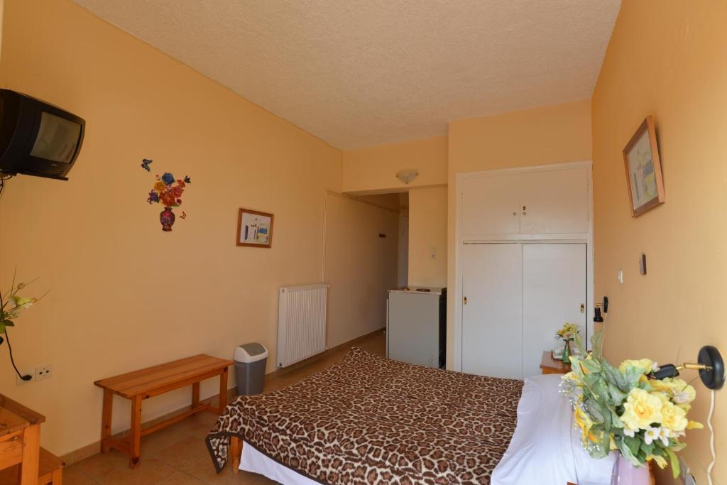 Agioi Pandes Hotel Galaxias מראה חיצוני תמונה
