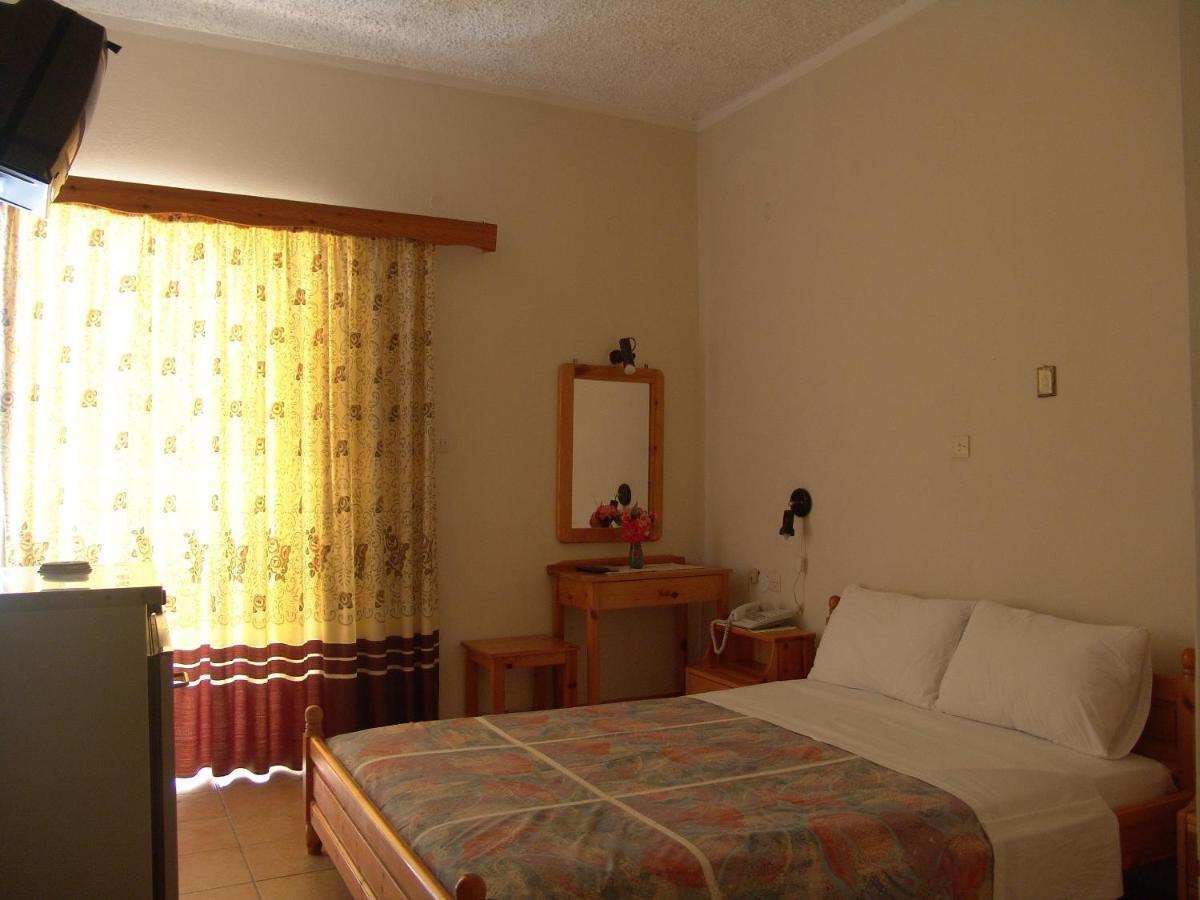 Agioi Pandes Hotel Galaxias חדר תמונה